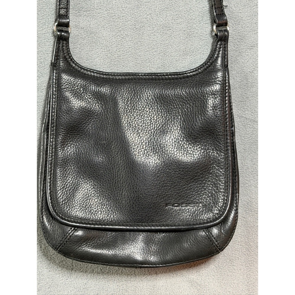 Fossil Vintage Black Leather Crossbody Snap Flap Closure Hippie